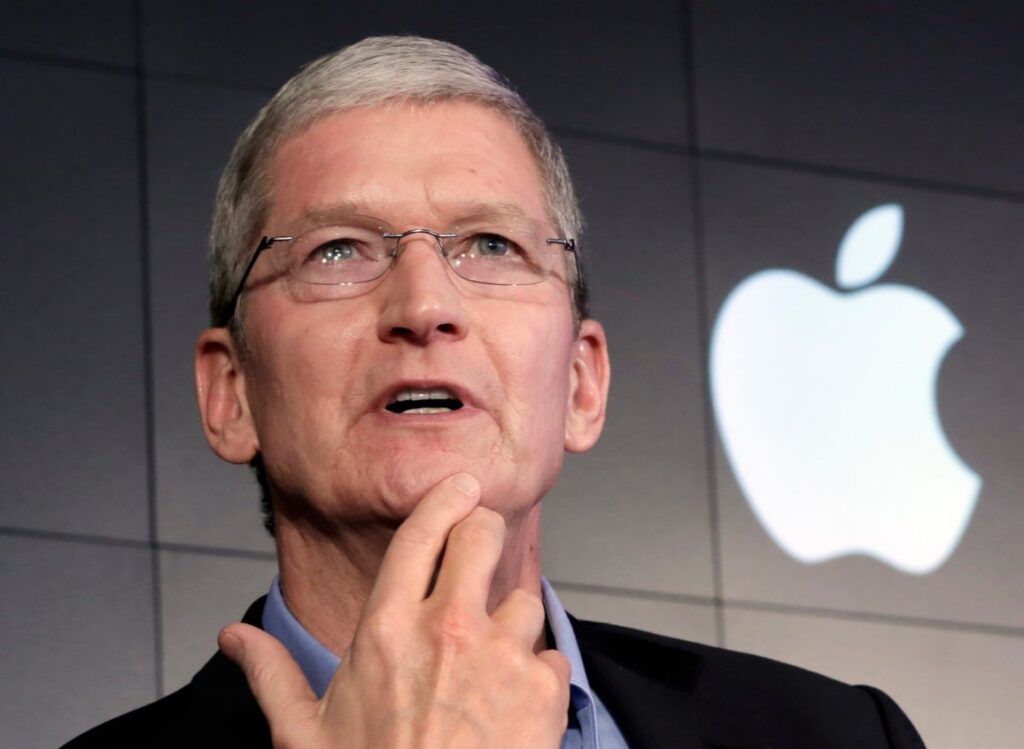 La massima priorità di Tim Cook: Battere gli occhiali Orion di Meta con i propri di Apple