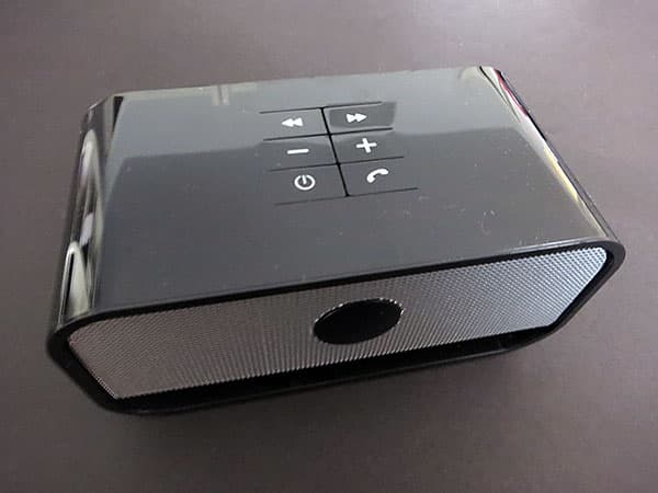 Обзор: Беспроводные колонки Brookstone Big Blue Live + Big Blue Studio