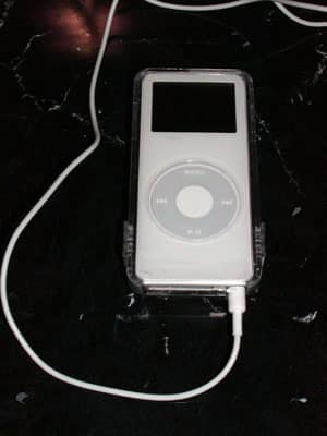 ロンドンのMacExpo 2005からのライブ