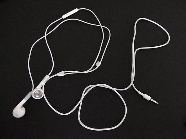Recensione: Cuffie Apple con Telecomando e Microfono