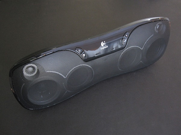 Recensione: Logitech Wireless Boombox per iPad, iPhone + iPod touch