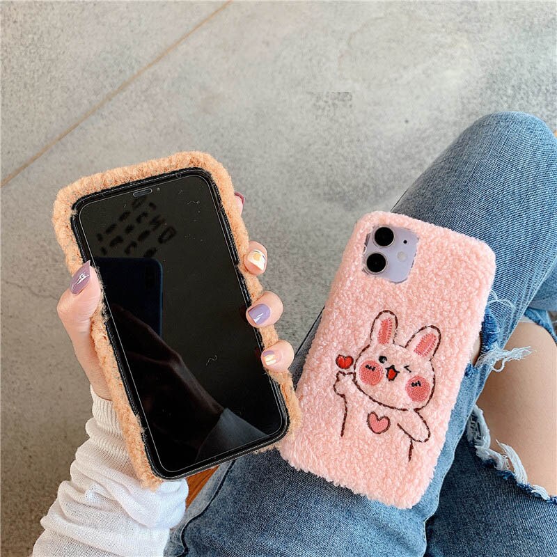iPhone 13 mini用キュートなふわふわ動物ケース