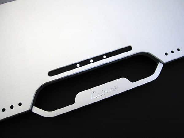 Supporti di raffreddamento Luxa2 M1-Pro, M2 + M3 di Thermaltake per i MacBook di Apple