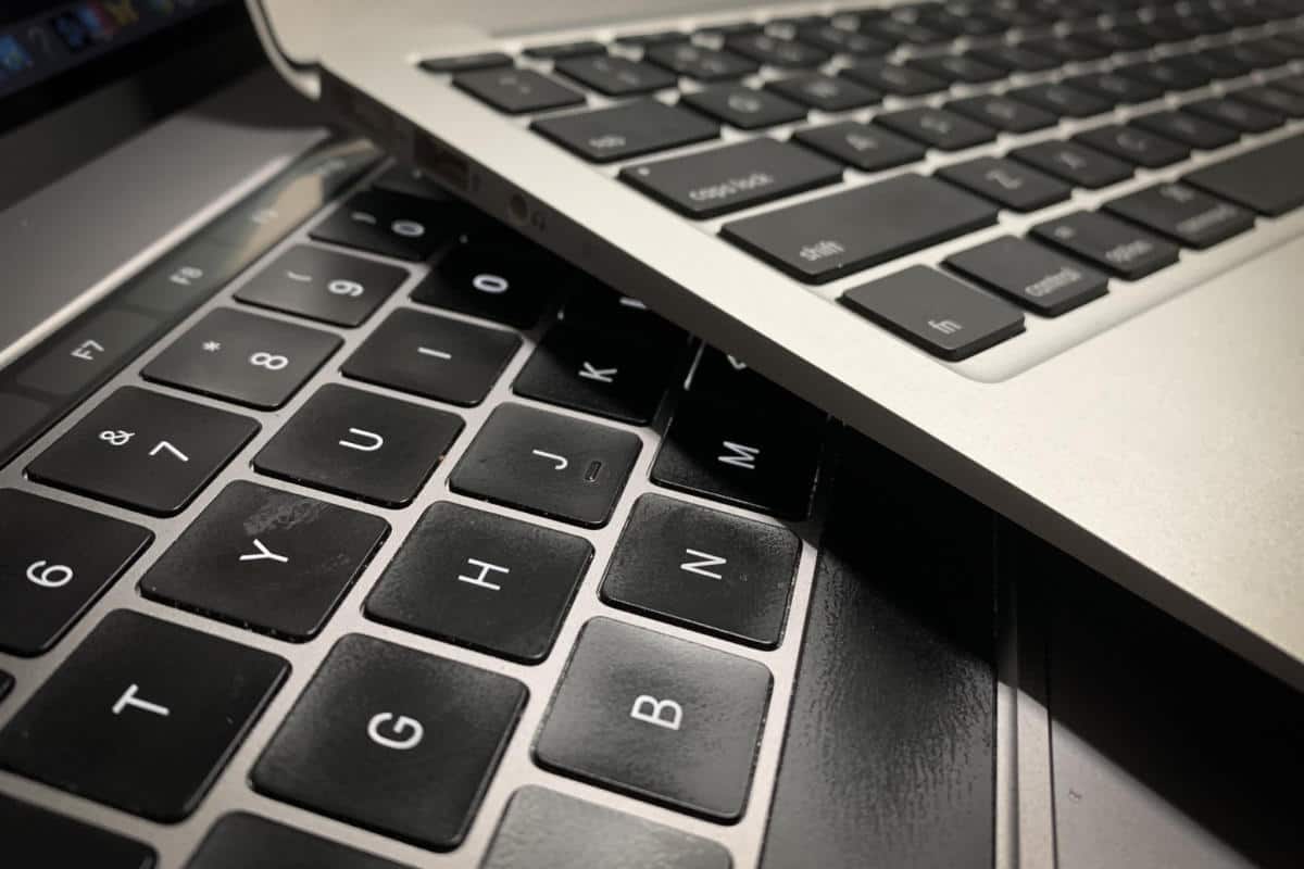 Claviers à ciseaux MacBook