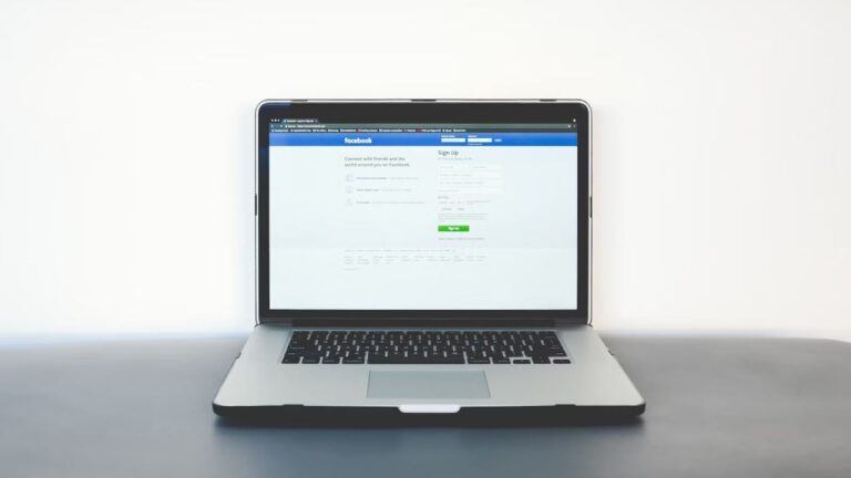 なぜ誰もフェイスブックを使わなくなったのか