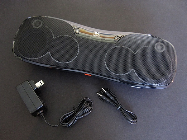 Recensione: Logitech Wireless Boombox per iPad, iPhone + iPod touch