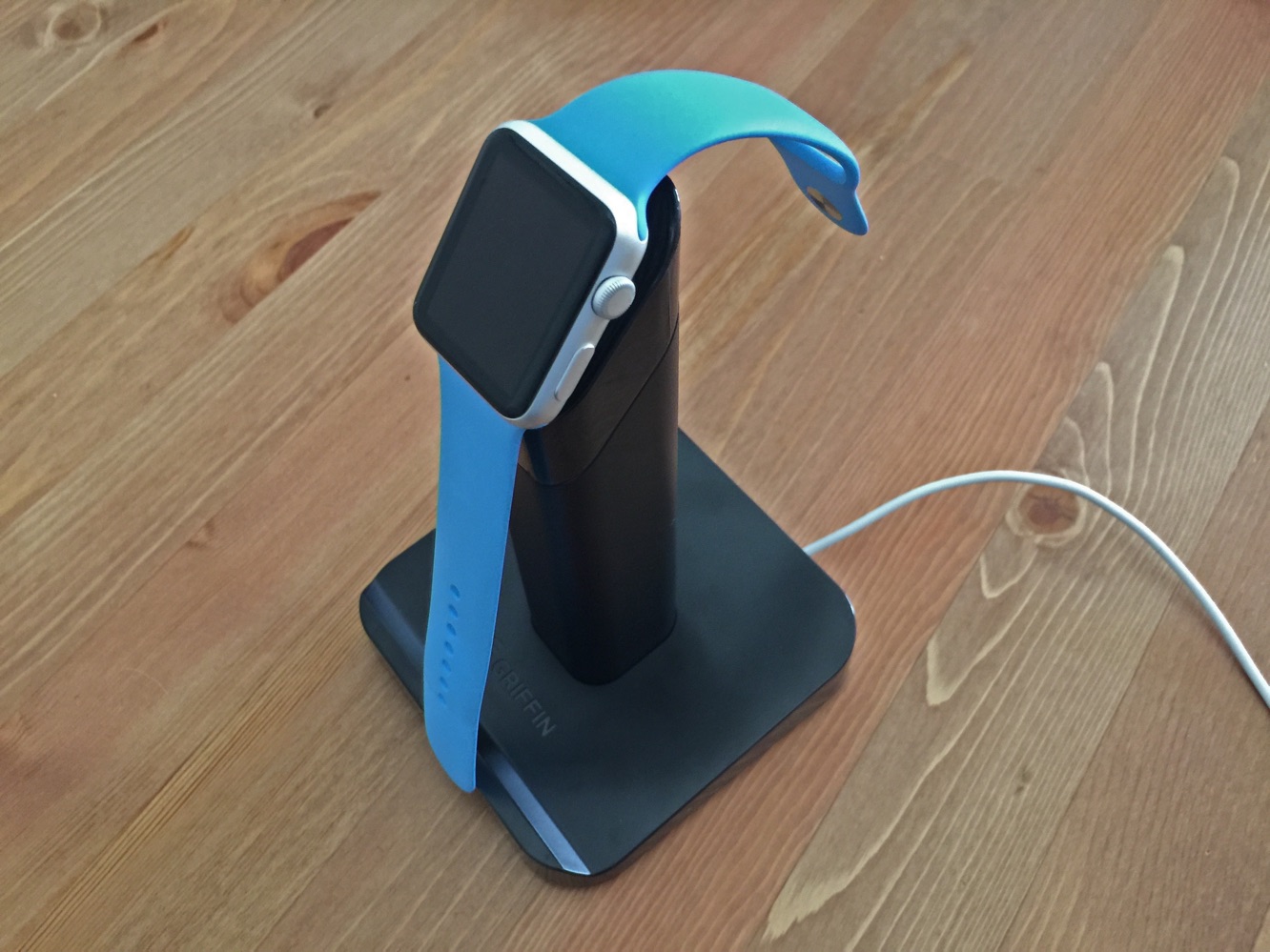 Recensione: Griffin WatchStand per Apple Watch