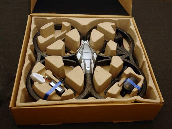 리뷰: Parrot AR.Drone Wi-Fi 쿼드리콥터 (iPhone, iPod touch + iPad용)