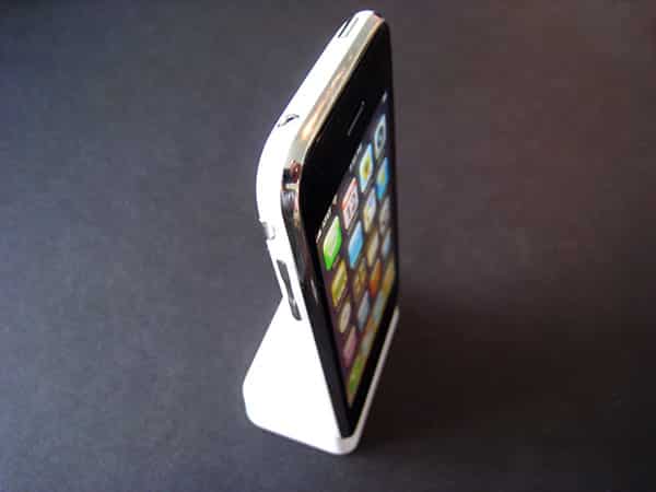 Обзор: Док-станция Apple iPhone 3G
