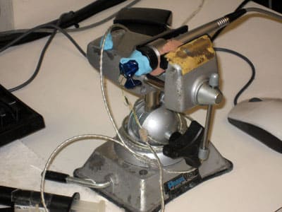 Perché le cuffie personalizzate costano così tanto: dentro i laboratori di Ultimate Ears
