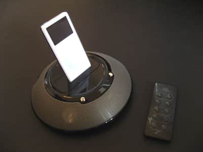Recensione: JBL On Stage Micro Portable iPod Speaker Dock