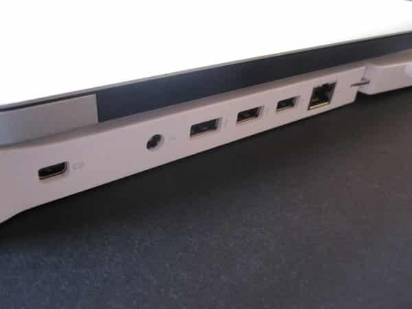 InfiniWing LandingZone Docking Station per MacBook Air