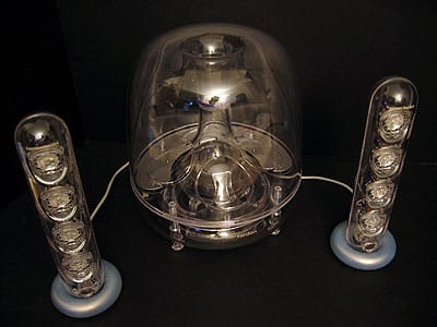 Prime Impressioni: Shuffle Art, Soundsticks, iPod AC, Kit da Viaggio