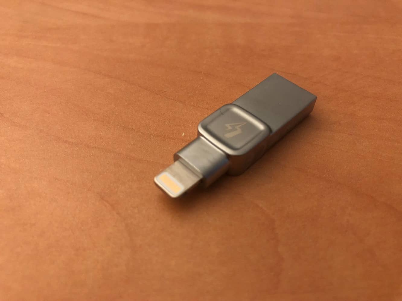 Critique : Kingson DataTraveler Bolt Duo Flash Drive pour iPhone