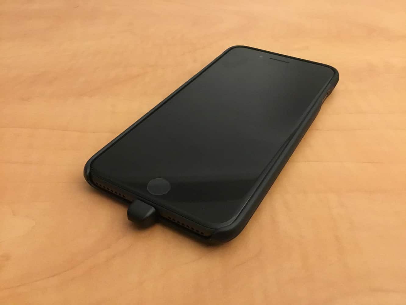 Recensione: Bezalel Omnia Wireless Car Charger + Latitude Universal Wireless Charging Case per iPhone 7