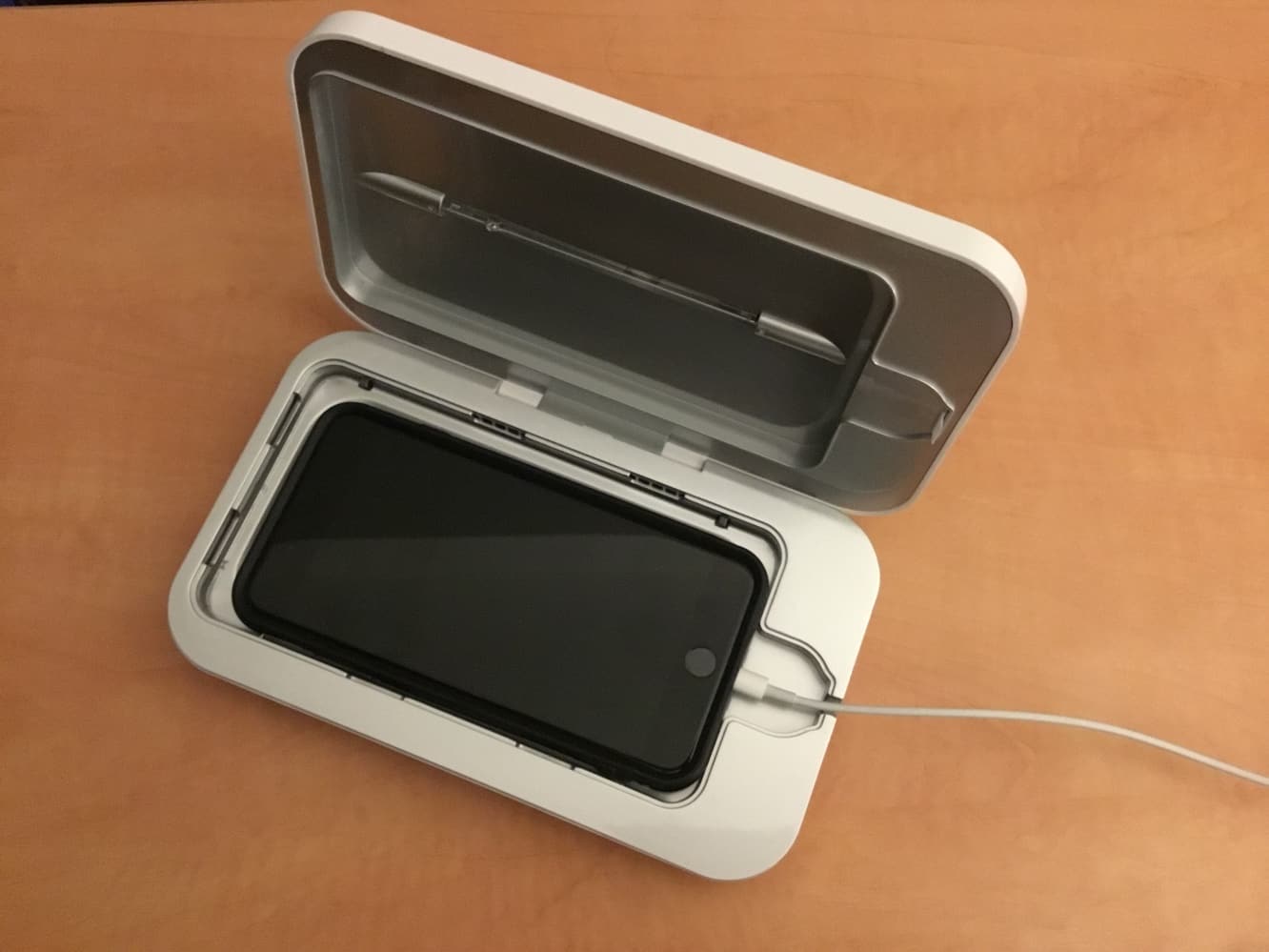 レビュー: PhoneSoap 3 スマートフォン UV サニタイザー