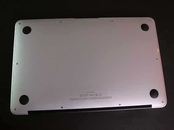 BodyGuardz di NLU per il MacBook Air 11” e 13” del 2010