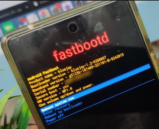 modalità fastbootd - Android 14 a Android 13 su Google Pixel