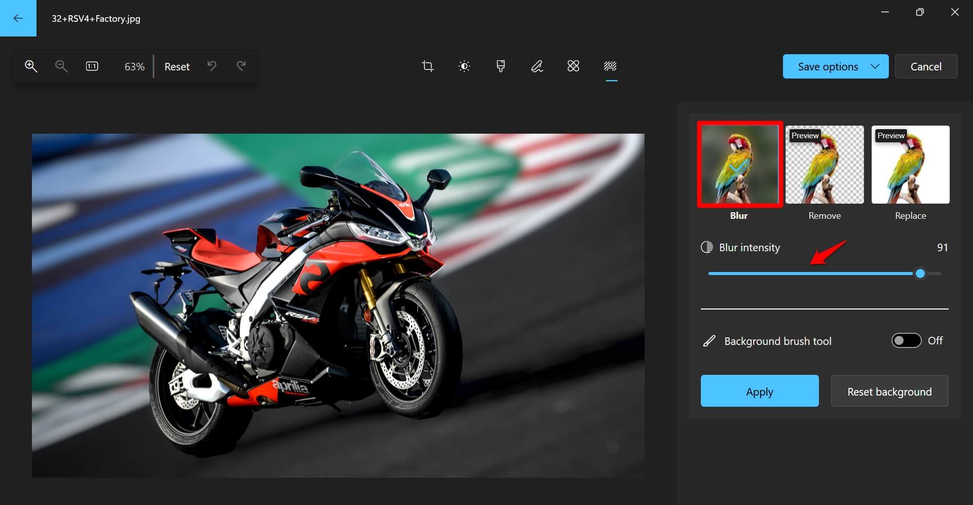 Hintergrund des Bildes in der Windows Fotos-App unscharf machen