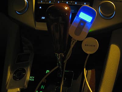 Critique : Belkin TuneCast Auto Émetteur FM et Chargeur Auto pour iPod