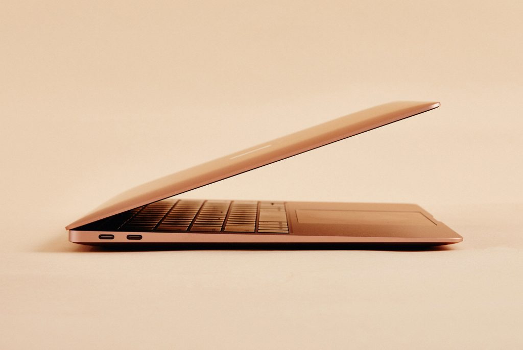 Appleは12インチMacBookを復活させるのか？