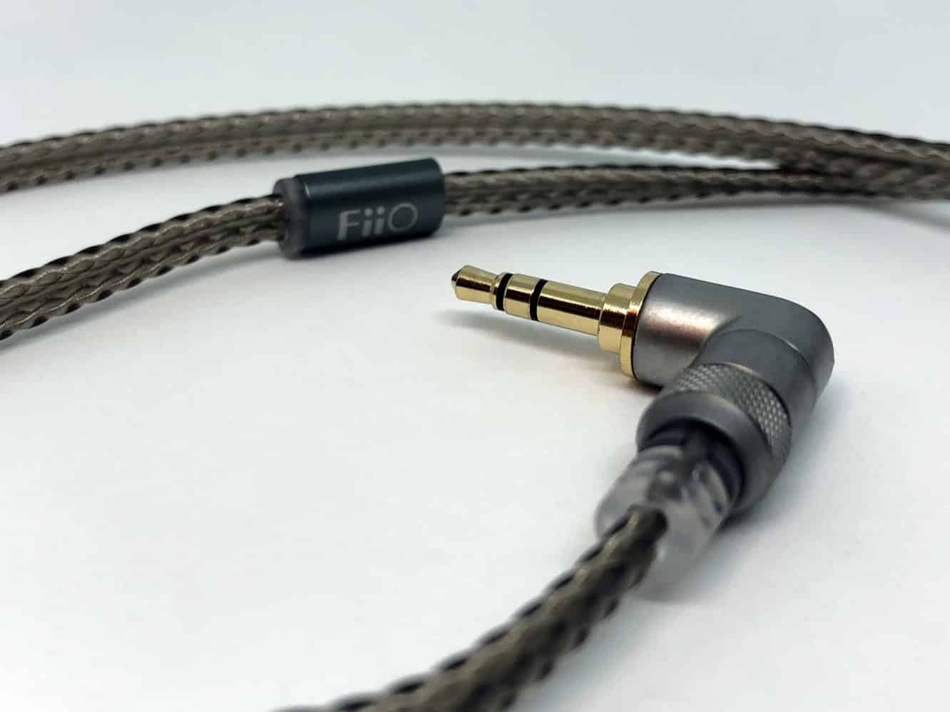Überprüfung: Fiio FH5 Quad Driver Hybrid In-Ear Monitore