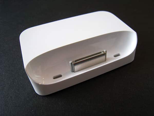 Обзор: Док-станция Apple iPhone 3G