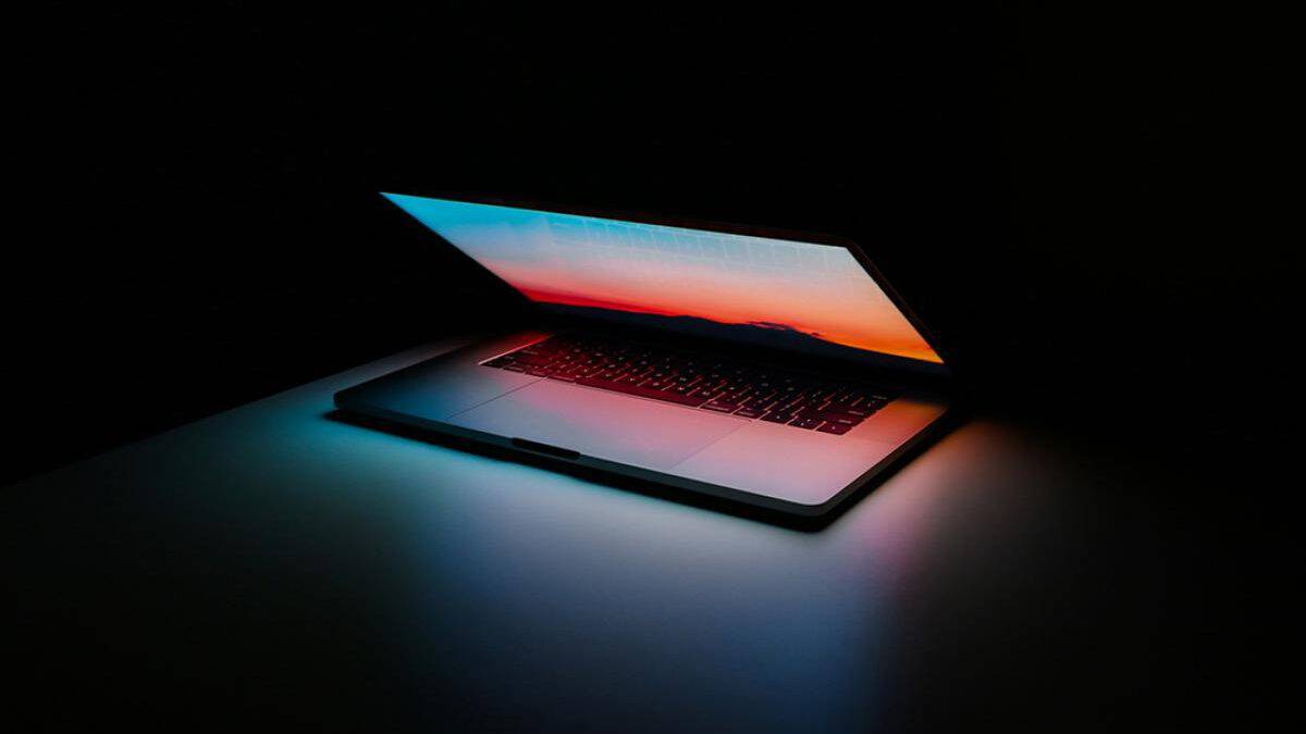 MacBook Pro da 16 pollici in uscita a settembre con tastiera a forbice
