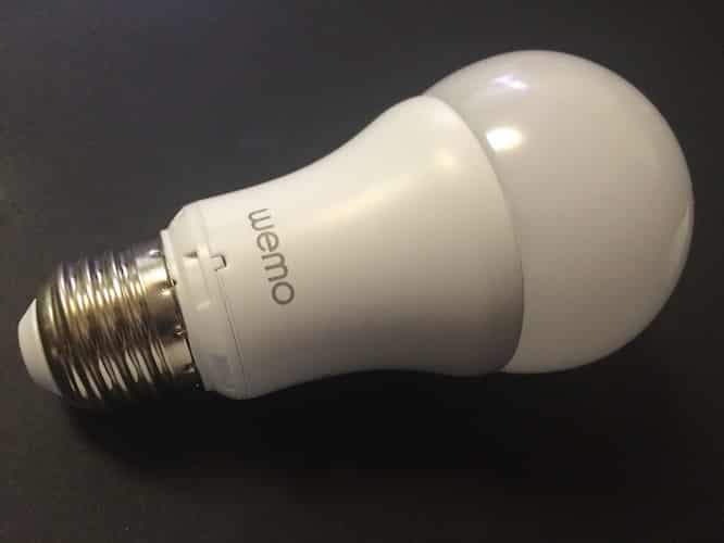 Critique : Ensemble de démarrage d'éclairage LED Belkin WeMo