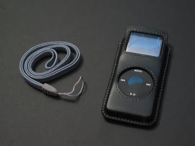 Первый взгляд: Vaja iVod и Contour iSee 5G, PocketParty nano, PodSafe и многое другое