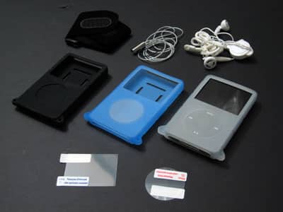 2005年末のファーストルック: カプセル、eVo 3、iFace、ソフトアーマー、SoundUp、Tetran、Bluetoothなど!