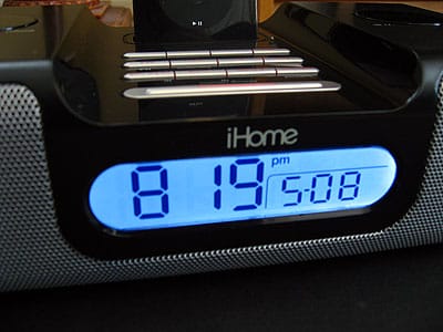Revisión: iHome iH8 Radio Despertador de Doble Alarma para tu iPod