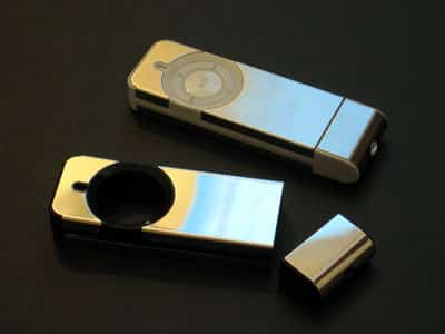 Prime Impressioni Shuffle: Custodia di Lusso, DLO Docks, MP3Bandits, Shufflesome & Poptune Stickers