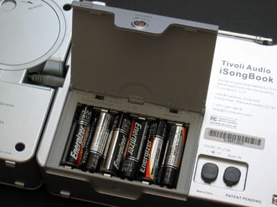 Recensione: Sistema Musicale Portatile Tivoli iSongBook per iPod
