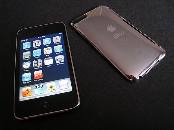 Обзор: Apple iPod touch 2008 (8GB/16GB/32GB) + 2009 (8GB/32GB/64GB)