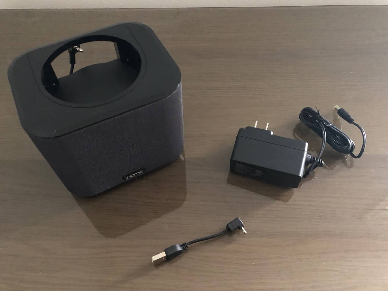 レビュー：iHome iAV2 スピーカーシステム for Amazon Echo Dot