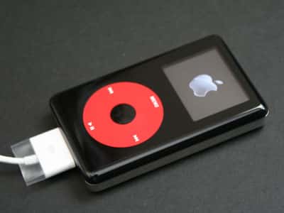 Recensione: Apple iPod U2 Special Edition (Color) Review