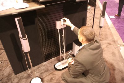 iPod @ CES 2006 Part III: 전시장에서