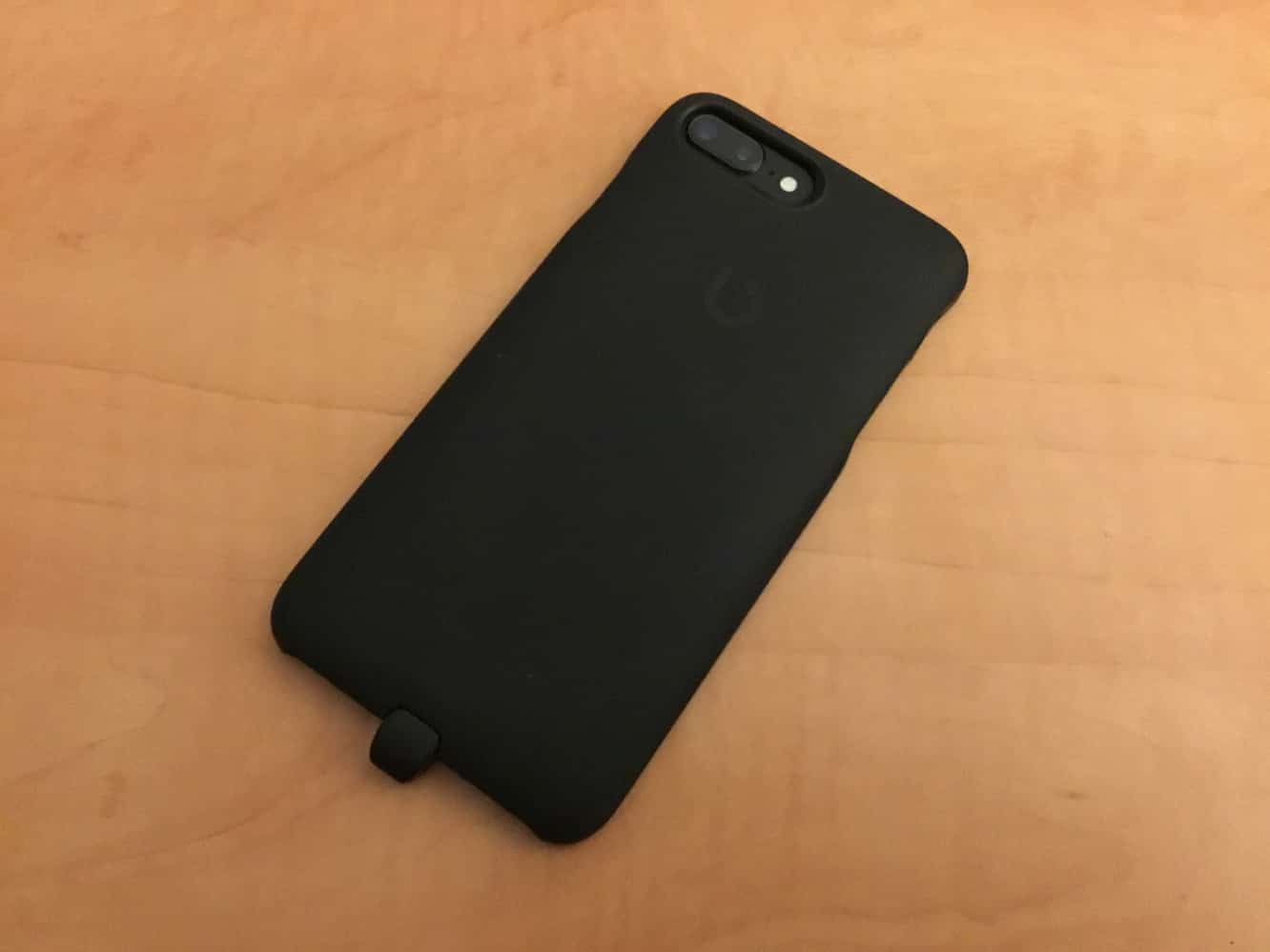 Recensione: Bezalel Omnia Wireless Car Charger + Latitude Universal Wireless Charging Case per iPhone 7