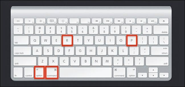Сбросьте NVRAM или PRAM - трекпад MacBook не щелкает