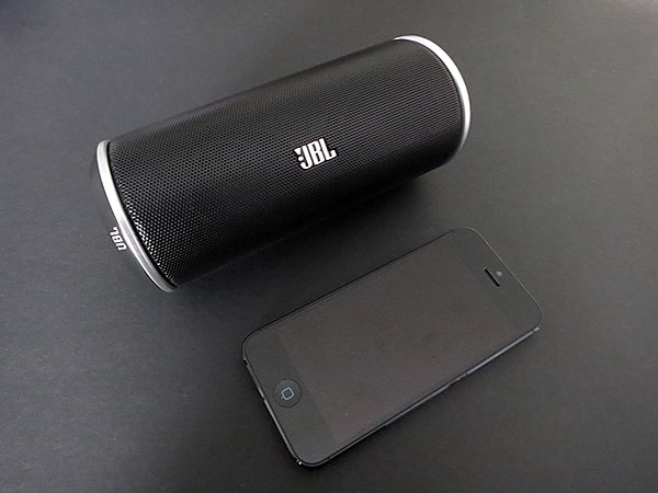 Обзор: Портативная беспроводная колонка JBL Flip