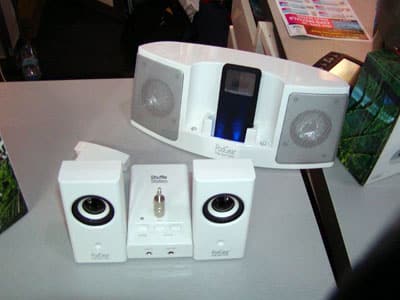 ロンドンのMacExpo 2005からのライブ