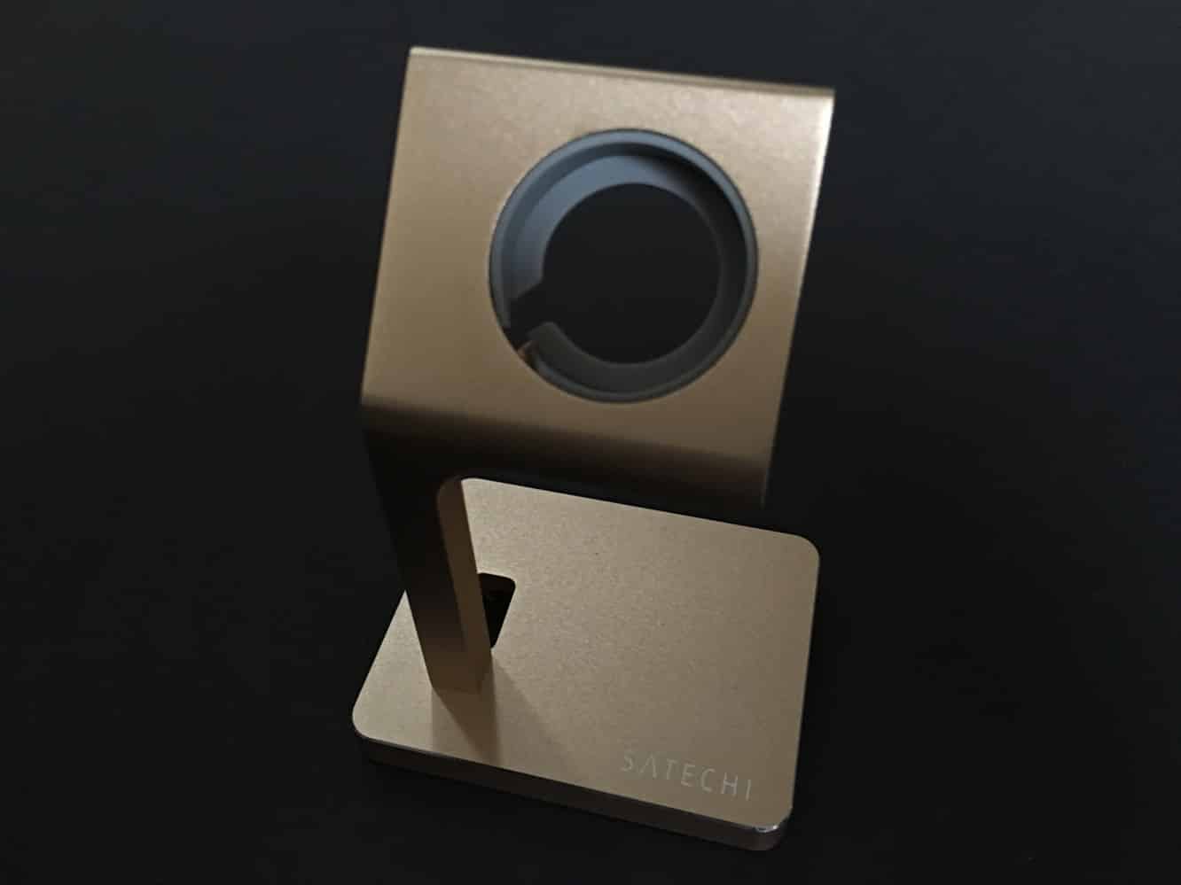 Recensione: Satechi Aluminum Mobile Dock + Supporto per Orologio in Alluminio