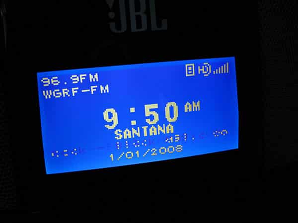 Обзор: JBL On Time 400iHD HD/AM/FM док-станция для iPod
