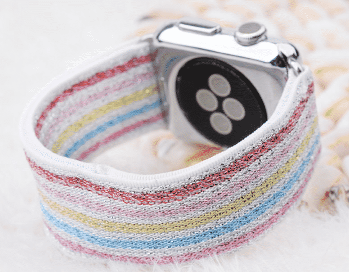 Esta é a Pulseira de Camadas Duplas para Apple Watch Series 5 de 44mm e 40mm.