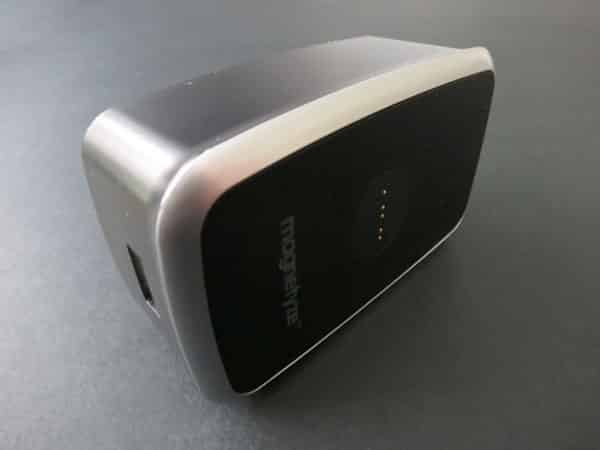 Обзор: Автомобильная зарядная станция BuQu Tech Magnetyze, настольная зарядная станция + магнитное зарядное устройство для стены