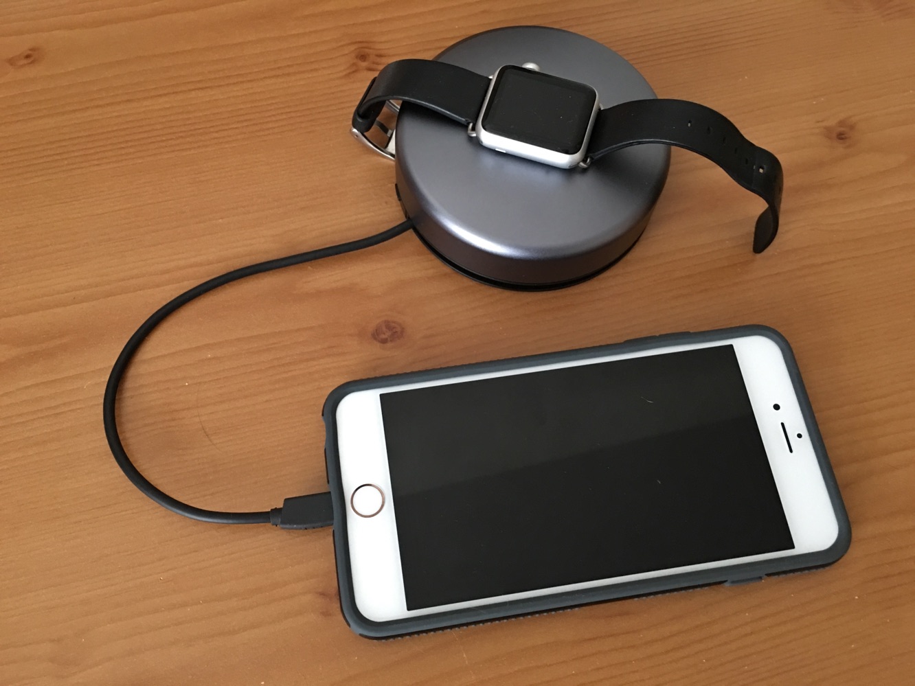 Recensione: Nomad Pod Pro per iPhone e Apple Watch