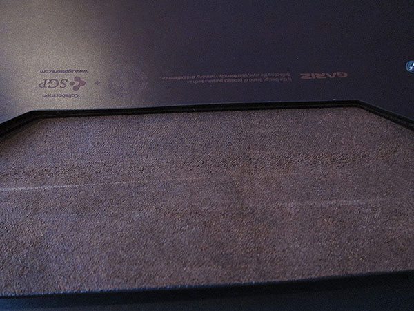 MacBook Air 11” Recibe Una Funda Tipo Sobre: Estuche de Cuero Edición Gariz de United SGP