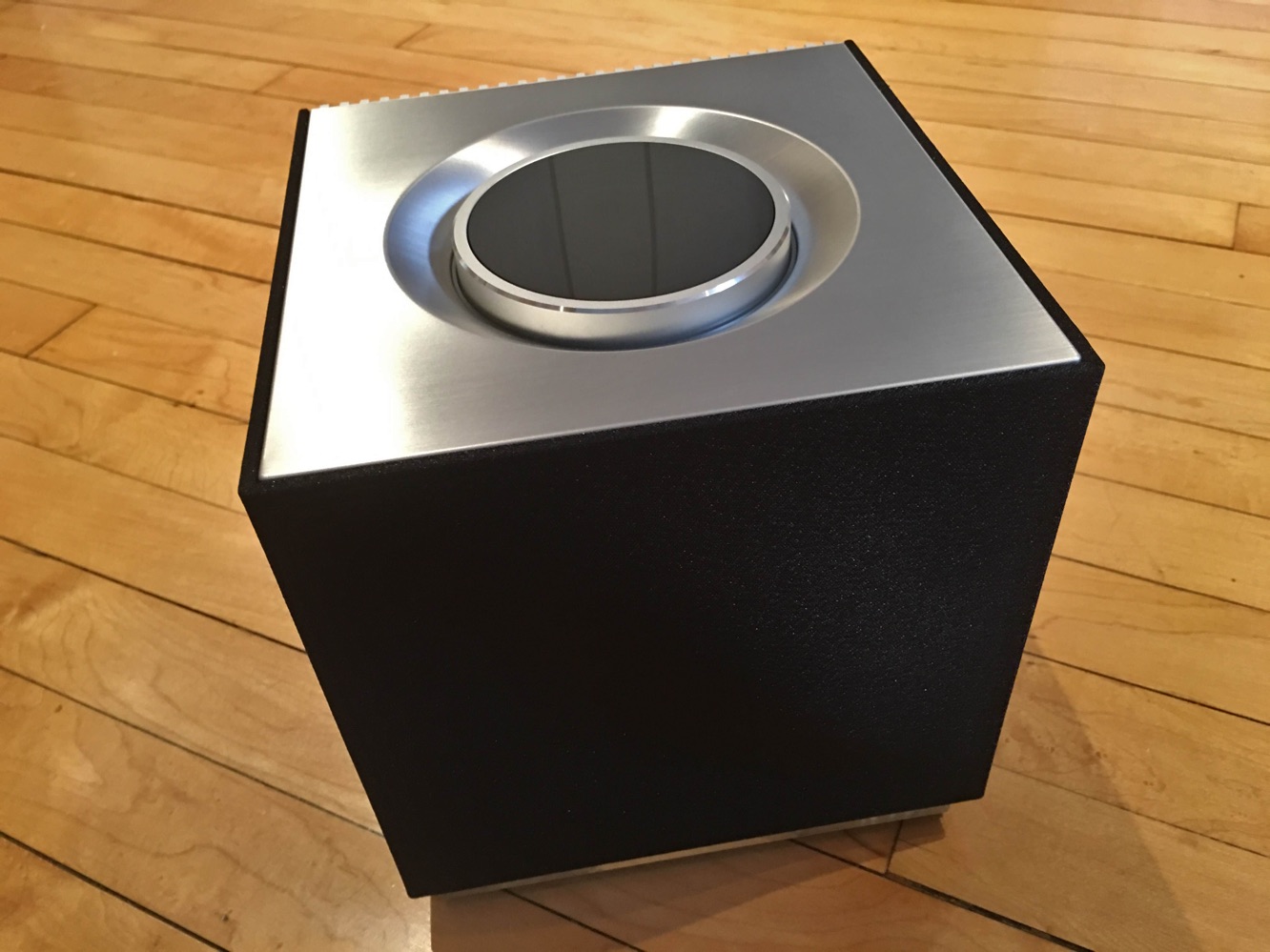 レビュー: Naim Audio Mu-so Qb スピーカー