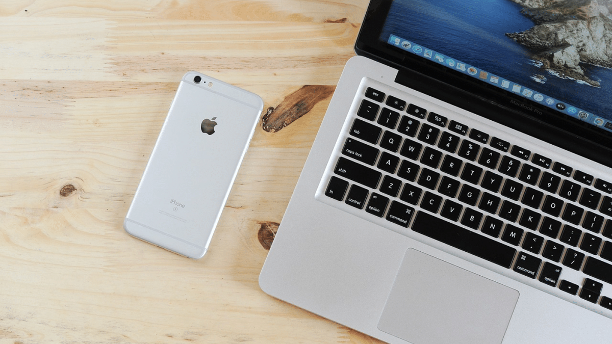 iPhoneユーザーのためのVPN速度と信頼性の比較